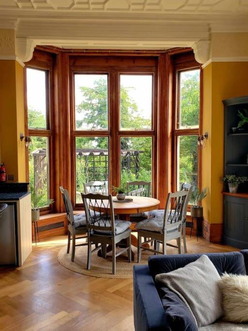 3 Bedroom 3 Bathroom Ground Floor Condo With Veranda 레이게이트 외부 사진